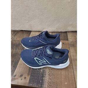 New Balance W860N13 Women 9.5, Like New